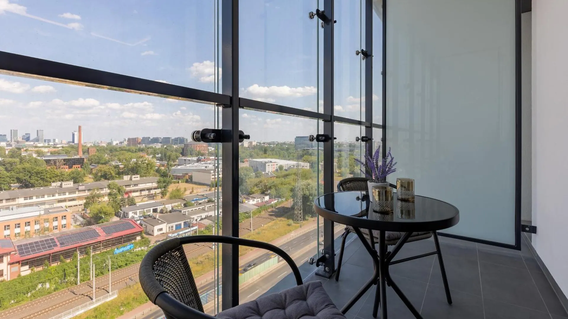 Cozy Apartments Warsaw Wola Kasprzaka By Noclegi Renters Aparthotel