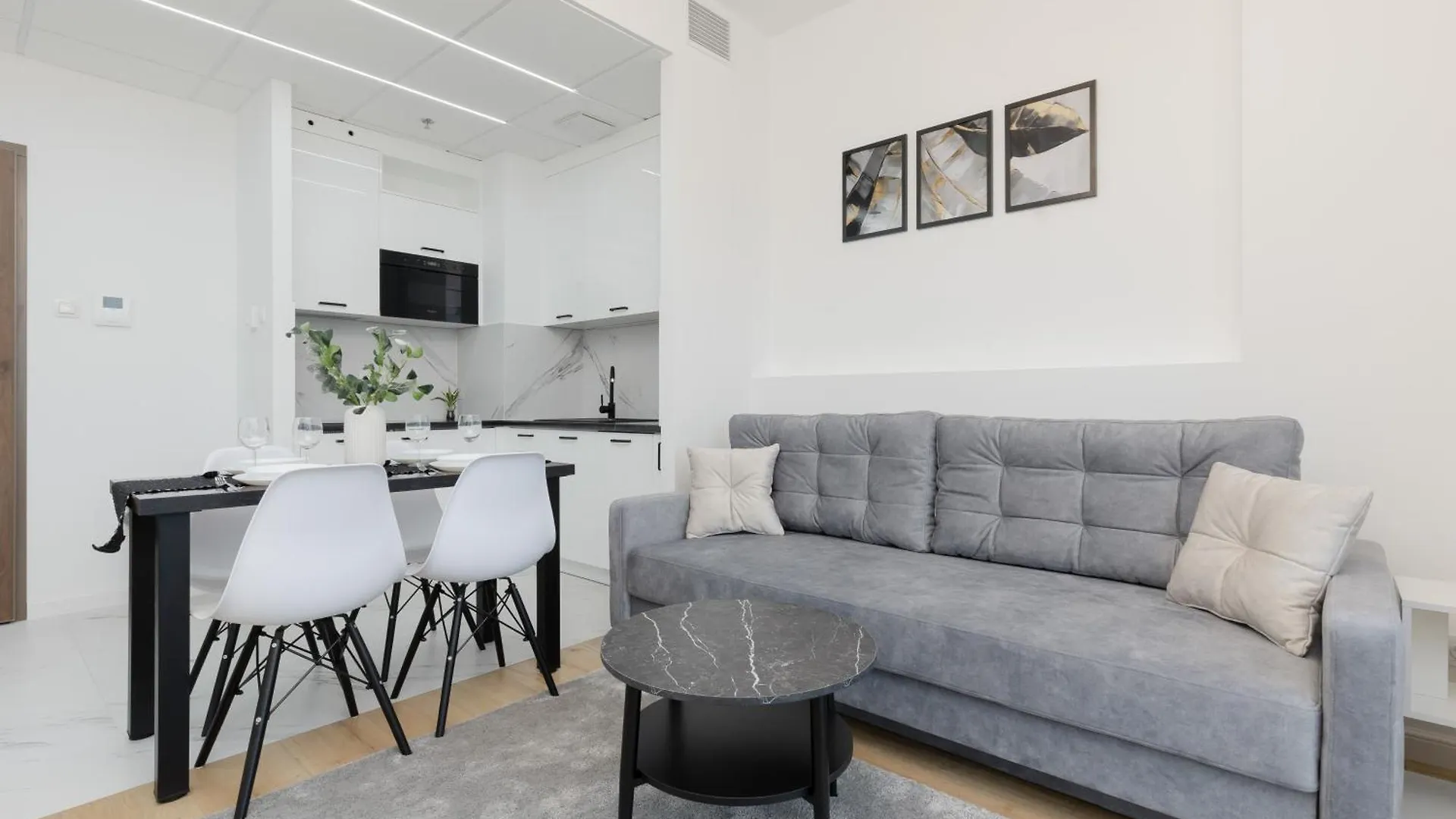 Cozy Apartments Warsaw Wola Kasprzaka By Noclegi Renters Poland