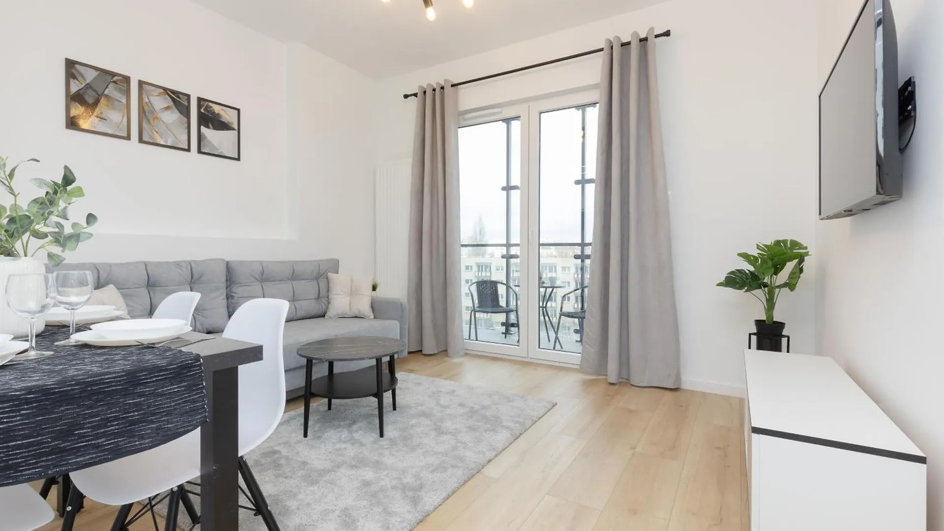 Cozy Apartments Warsaw Wola Kasprzaka By Noclegi Renters Aparthotel