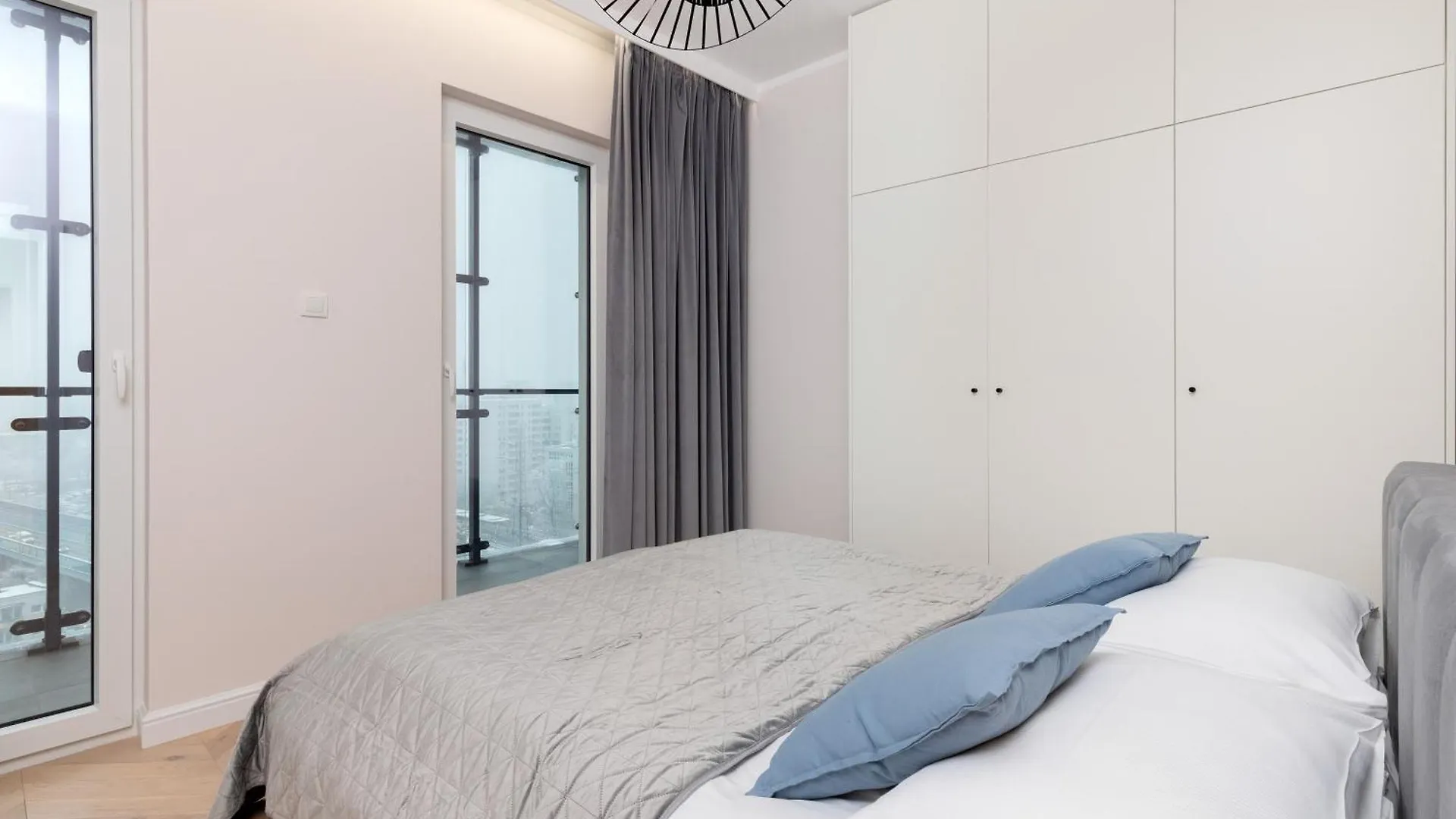 Aparthotel Cozy Apartments Warsaw Wola Kasprzaka By Noclegi Renters
